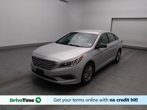 Used 2015 Hyundai Sonata SE FWD image 1