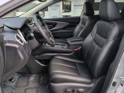 Used 2024 Nissan Murano SV image 18