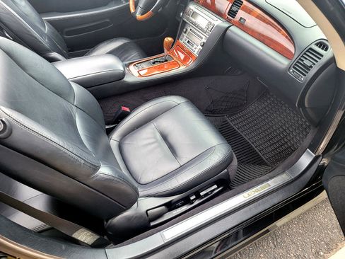 Used 2004 Lexus SC 430 Convertible image 35