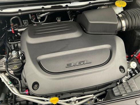 New 2026 Chrysler Pacifica Select image 26