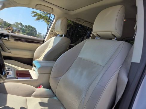 Used 2019 Lexus GX 460 Premium AWD/4WD image 11