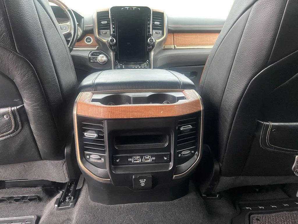 Used 2022 RAM 1500 Limited w/ Body-Colour Bumper Group AWD/4WD image 20