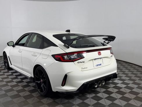 Used 2024 Honda Civic Type R image 5