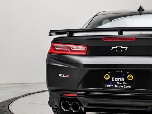 Used 2018 Chevrolet Camaro ZL1 RWD image 14