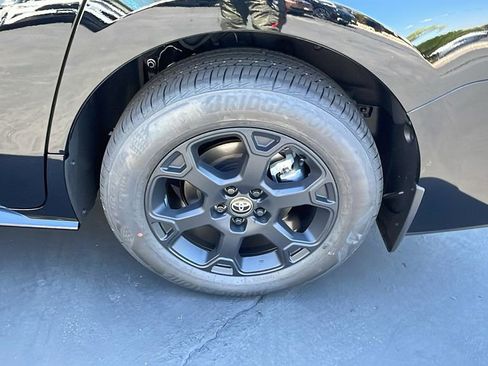 New 2026 Toyota Sienna XLE Woodland Edition AWD/4WD image 31