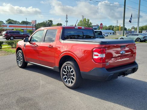 Used 2024 Ford Maverick Lariat FWD image 4