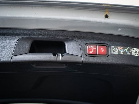 New 2026 Mercedes-Benz GLE 350 4MATIC image 19