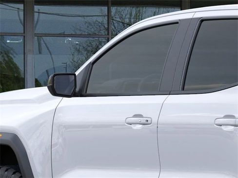 New 2025 GMC Canyon Elevation w/ Convenience Package image 12