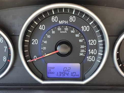 Used 2010 Hyundai Veracruz GLS image 22