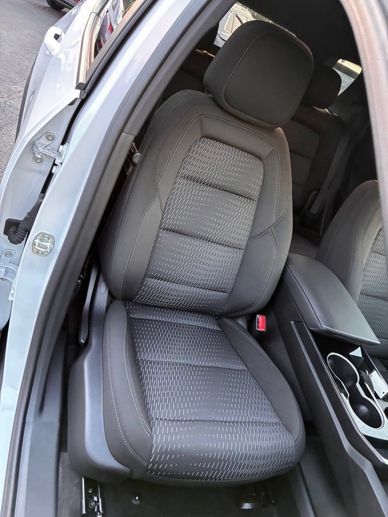 Used 2026 Chevrolet Equinox LT FWD image 20
