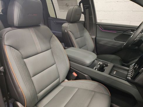 New 2026 GMC Acadia AT4 w/ Luxury Package image 10