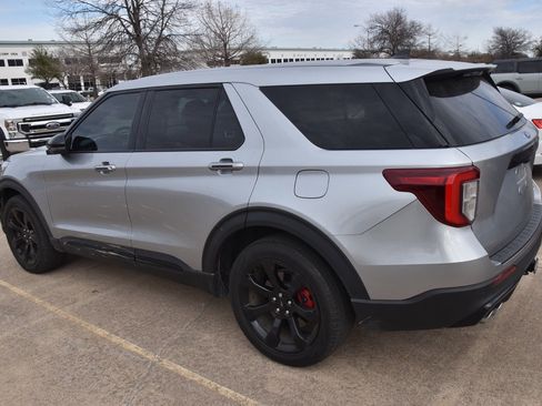 Certified 2022 Ford Explorer ST w/ Equipment Group 401A image 9