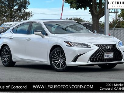 Certified 2025 Lexus ES 300h w/ Premium Package