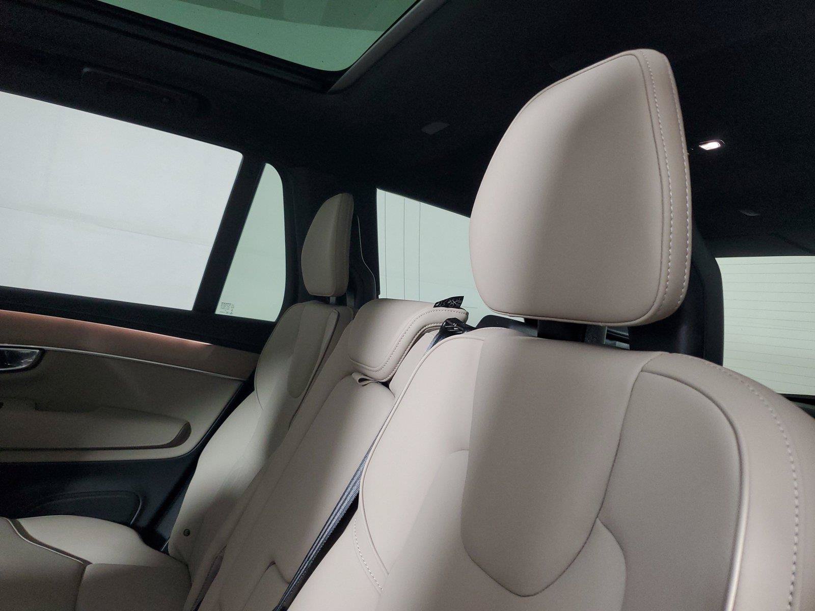 Certified 2026 Volvo XC90 B6 Plus AWD/4WD image 13