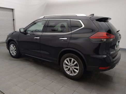 Used 2019 Nissan Rogue SV image 3