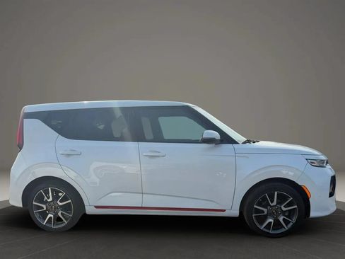 Used 2021 Kia Soul GT-Line FWD image 4