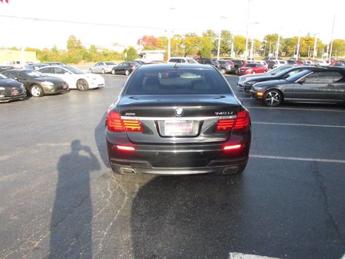 Used 2014 BMW 740Li w/ Executive Package image 6