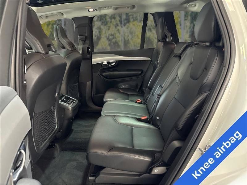 Used 2022 Volvo XC90 T5 Momentum AWD/4WD image 10