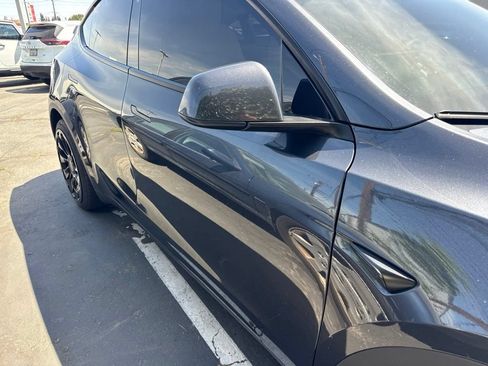 Used 2024 Tesla Model Y Long Range AWD/4WD image 6