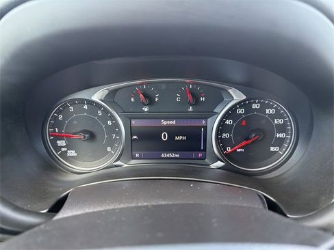 Used 2023 GMC Terrain SLT image 12