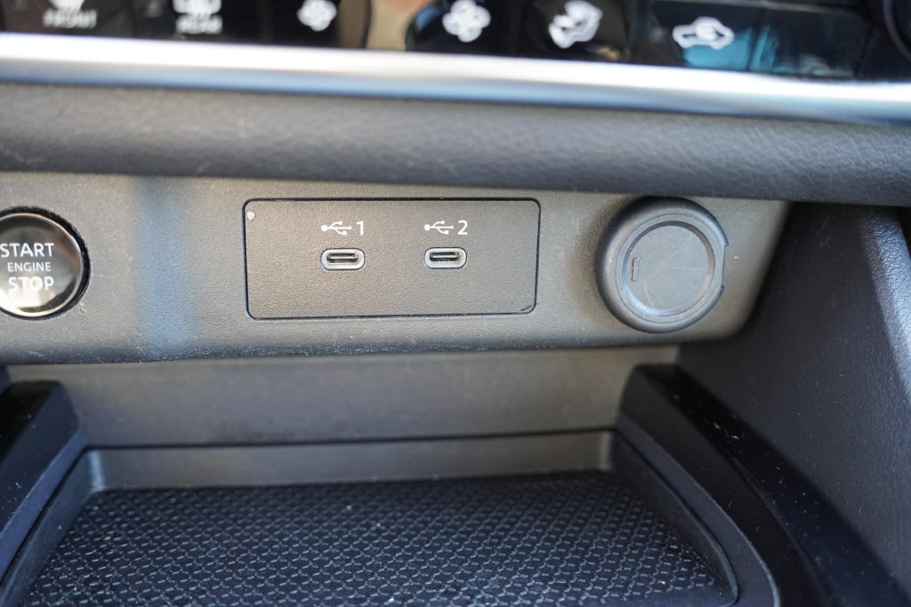 Used 2025 Nissan Rogue SV AWD/4WD image 27