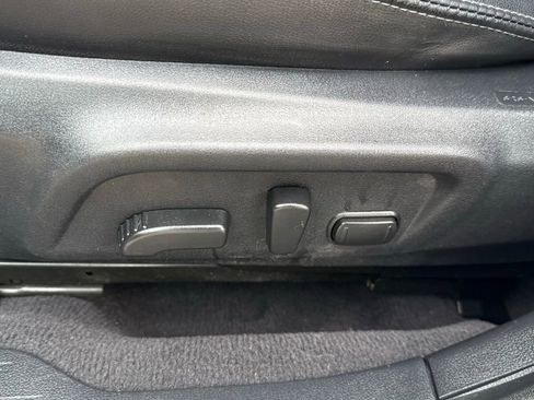 Used 2017 Subaru Outback 2.5i Limited image 32