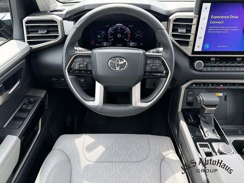 Used 2024 Toyota Tundra Limited AWD/4WD image 29