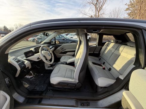 Used 2018 BMW i3 image 24