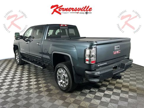Used 2017 GMC Sierra 2500 Denali w/ Duramax Plus Package image 5