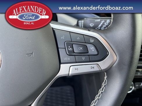 Used 2024 Volkswagen Taos SE image 26