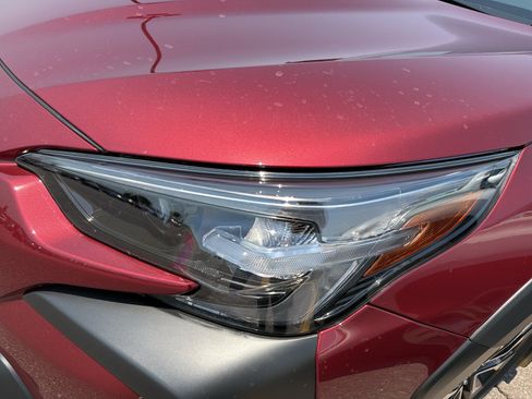 Certified 2025 Subaru Outback Touring AWD/4WD image 16