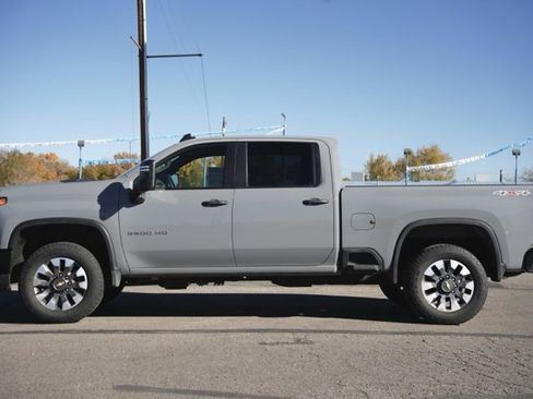 Used 2024 Chevrolet Silverado 2500 Custom w/ Custom Convenience Package image 8