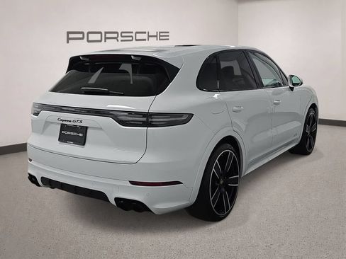 Certified 2022 Porsche Cayenne GTS AWD/4WD image 7