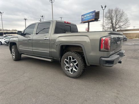 Used 2018 GMC Sierra 2500 Denali w/ Duramax Plus Package image 9