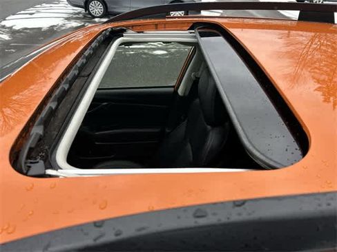 Used 2018 Subaru Crosstrek 2.0i Limited image 6