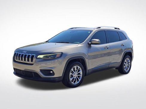 Used 2021 Jeep Cherokee Latitude Plus FWD image 6