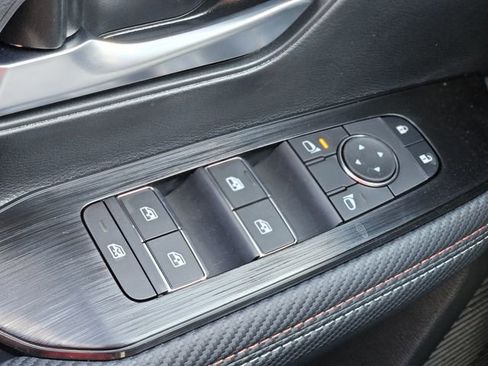 New 2026 Nissan Kicks SR image 20