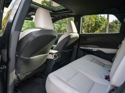 Used 2024 Lexus RX 350h w/ Convenience Package image 18