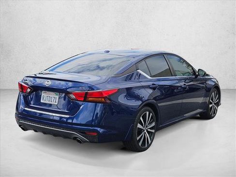 Used 2019 Nissan Altima 2.5 SR FWD image 5