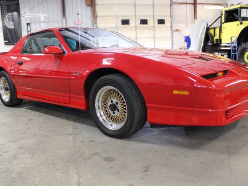 Used 1988 Pontiac Firebird Trans Am image 8