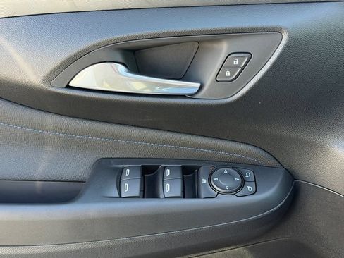 New 2026 Buick Envista Sport Touring FWD image 22