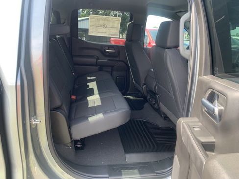 New 2025 Chevrolet Silverado 1500 Custom image 8