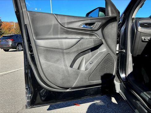 Used 2022 Chevrolet Equinox LT image 9