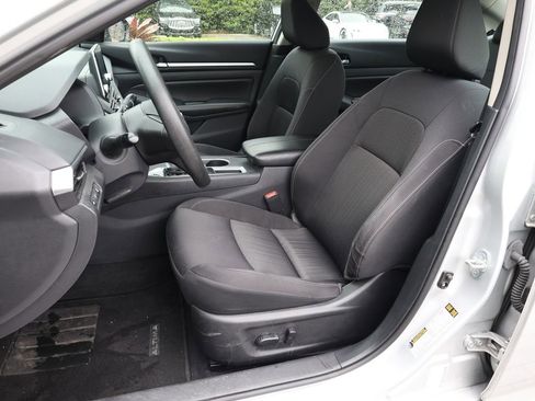 Used 2022 Nissan Altima 2.5 SV FWD image 13