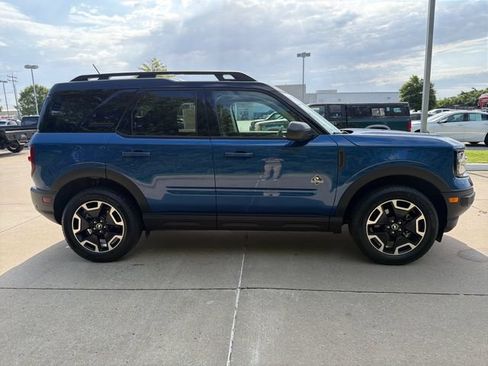 Used 2023 Ford Bronco Sport Outer Banks w/ Tech Package AWD/4WD image 11
