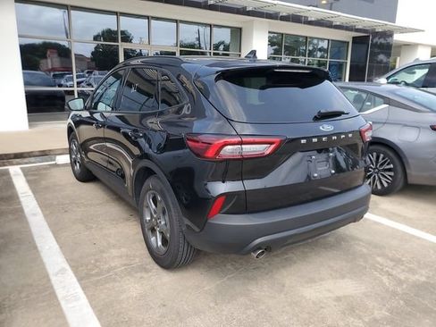 Used 2025 Ford Escape ST-Line FWD image 9
