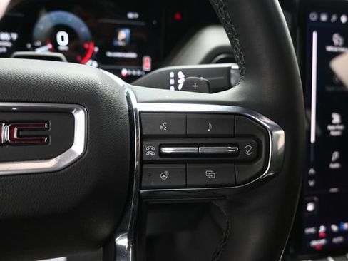 Used 2026 GMC Yukon XL Elevation w/ Elevation Premium Package AWD/4WD image 17