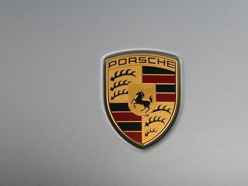 Certified 2026 Porsche Macan AWD/4WD image 31