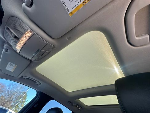 Certified 2022 Mercedes-Benz GLC 300 image 33