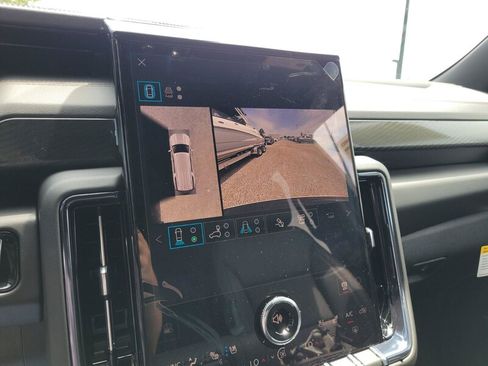 New 2026 GMC Yukon XL AT4 AWD/4WD image 20